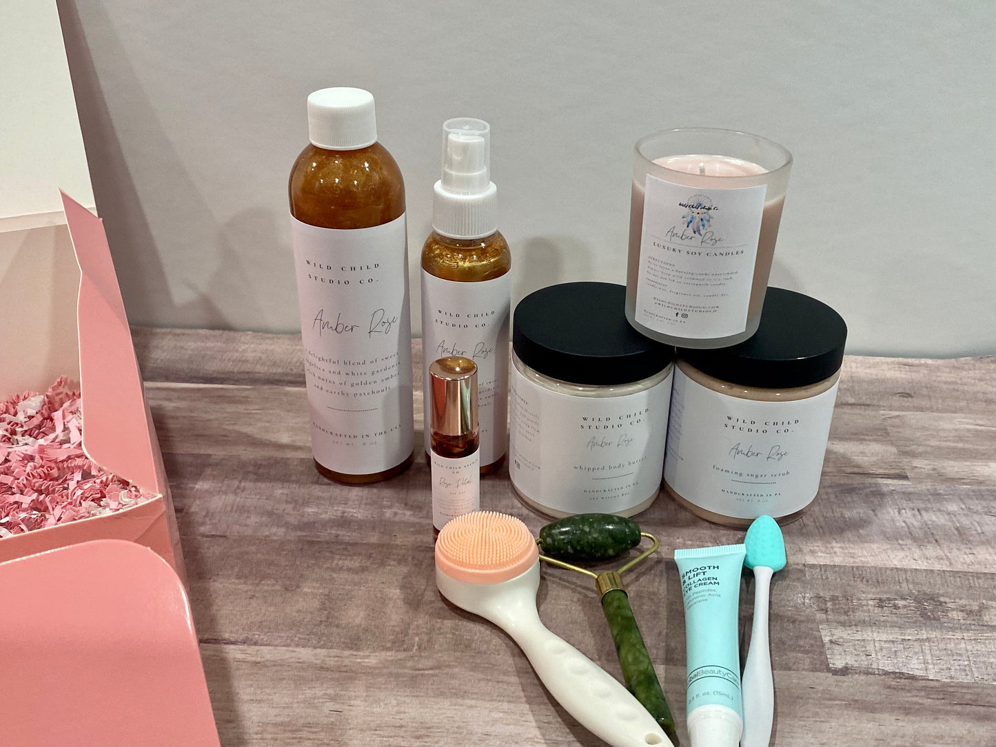 Mother's Day Spa Gift Box: Organic Skincare Set, Soy Candle
