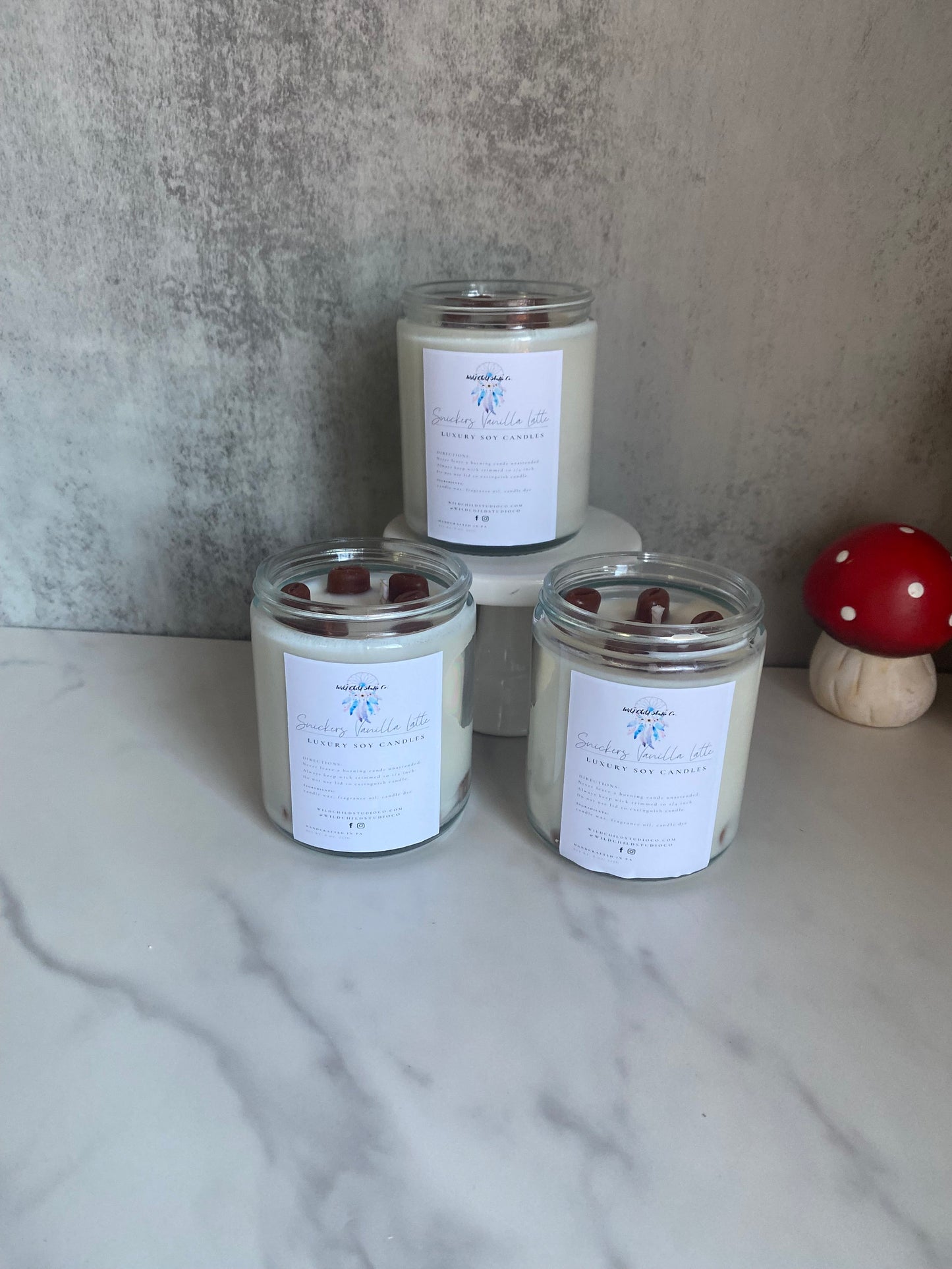 Snickers Vanilla Latte Hand Poured Soy Candle 8 oz