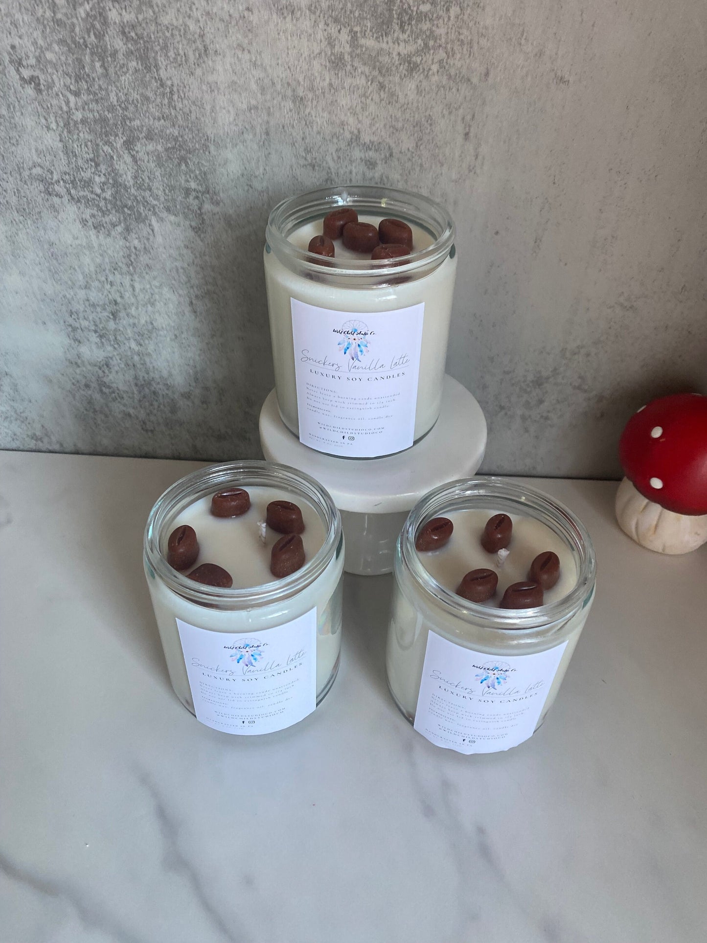 Snickers Vanilla Latte Hand Poured Soy Candle 8 oz