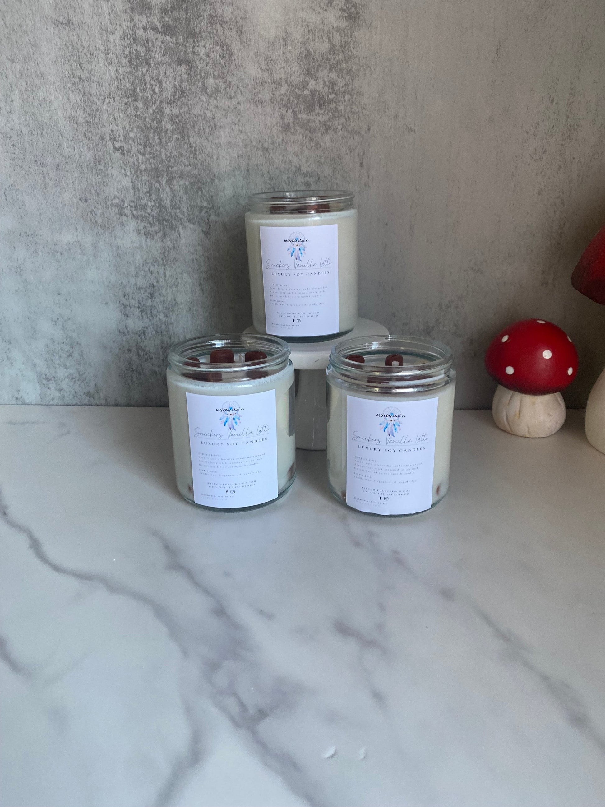 Snickers Vanilla Latte Hand Poured Soy Candle 8 oz